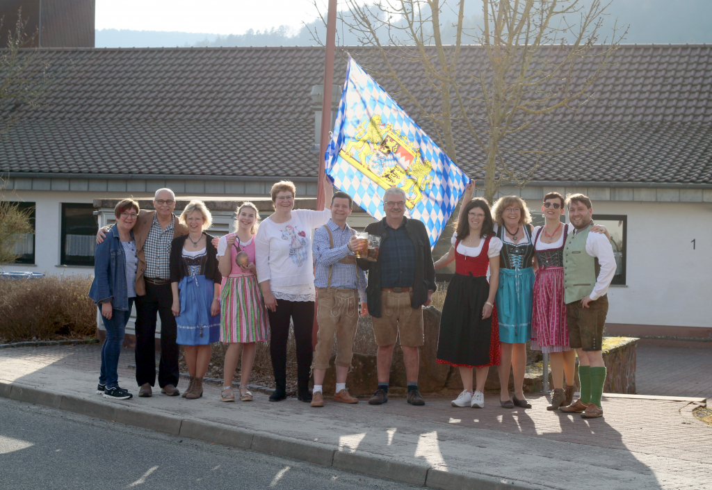 Die Menschen aus Breitenborn-Lützel freuen sich über den Anschluss an Bayern (BIld: JGö)